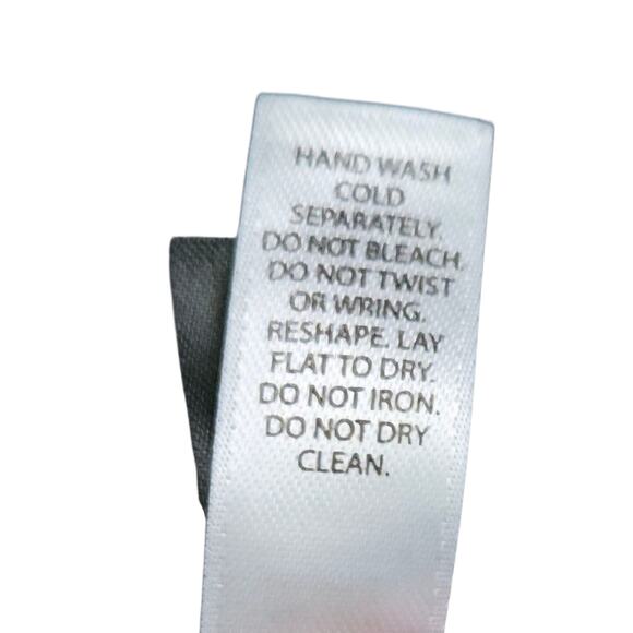 Black and Beige  Tempting Plush Contoured Lacey Paramour Bra Size 36DDD 135061 - Picture 6 of 6